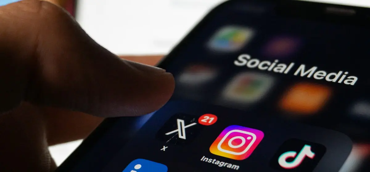 Чи потрібен сайт, якщо є Instagram і Telegram: чесний розбір для бізнесу